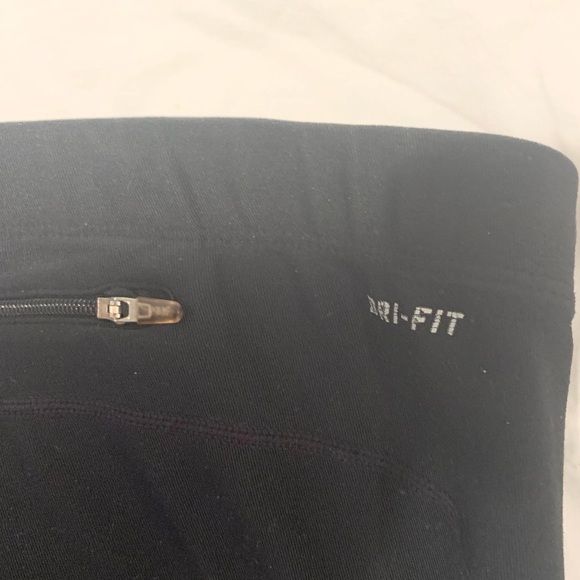 NIKE BLACK Dri Fit workout Capri size small - Picture 5 of 6